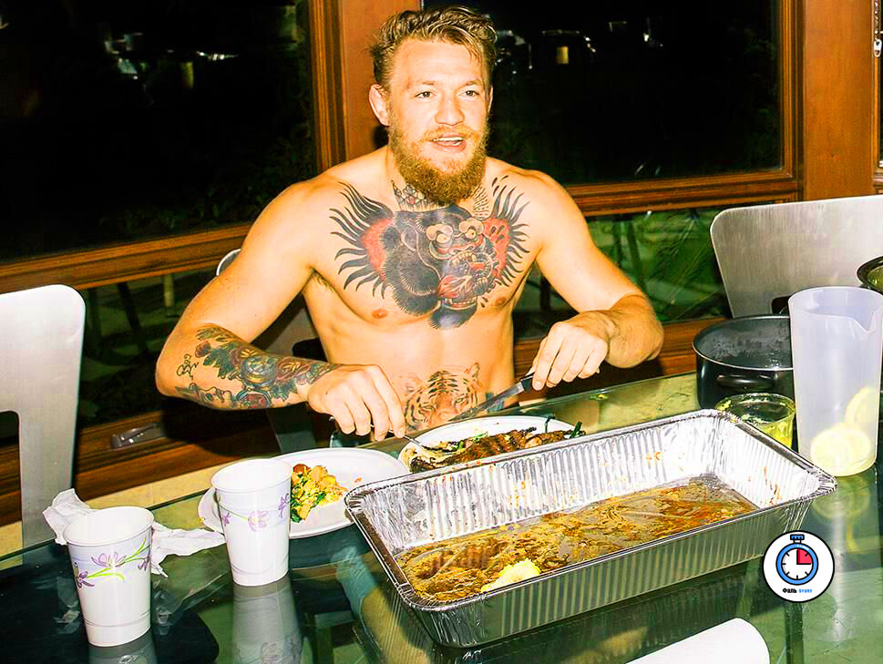 Ест, собаку