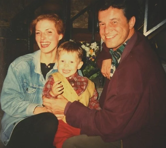 Второй брак - с Аурелией Анужите