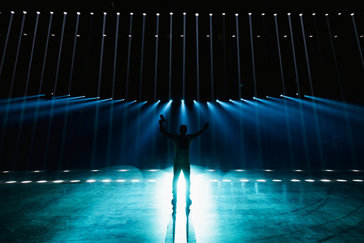 Скоро здесь начнется грандиозное представление! 