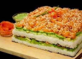 На фото представлены варианты сервировки! Можно посыпать сверху кунжутом!