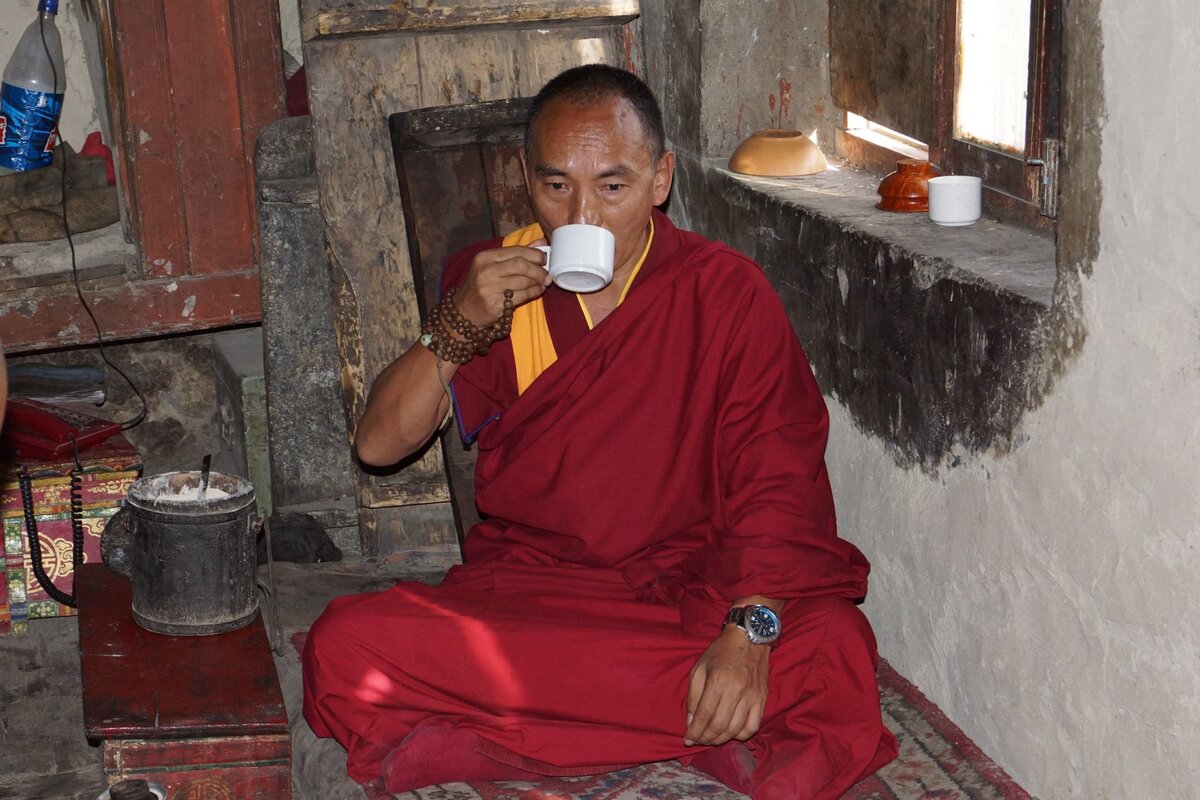 Секреты из Тибета: или почему монахи долгожители пьют по утрам горячую воду.