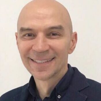 Лысый из...етвов. Владелец завода.