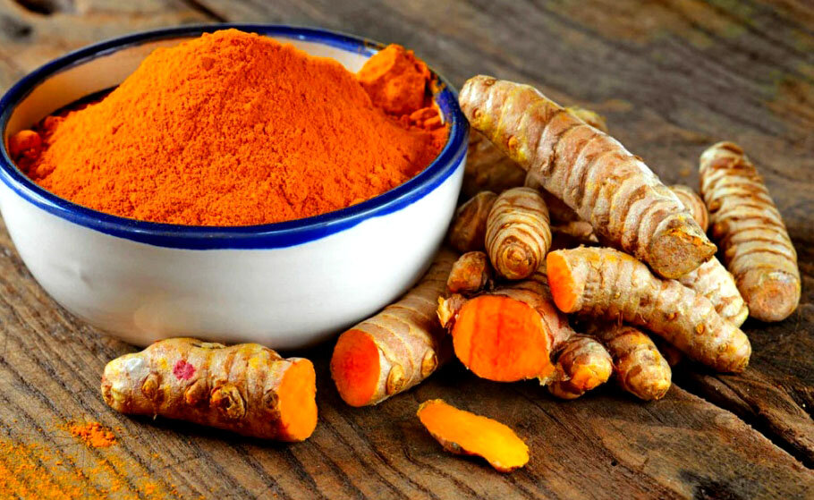 Куркума в сером виде, и в порошковом виде