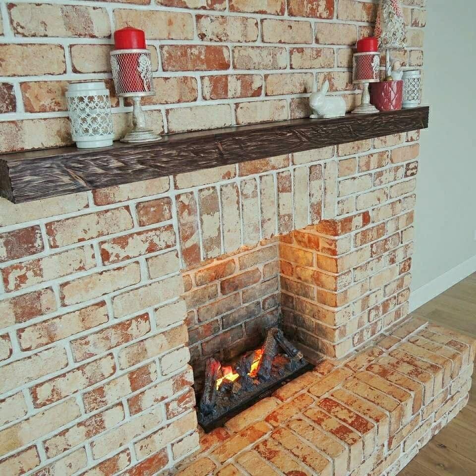 Плитка Царский Кирпич в облицовке камина. 