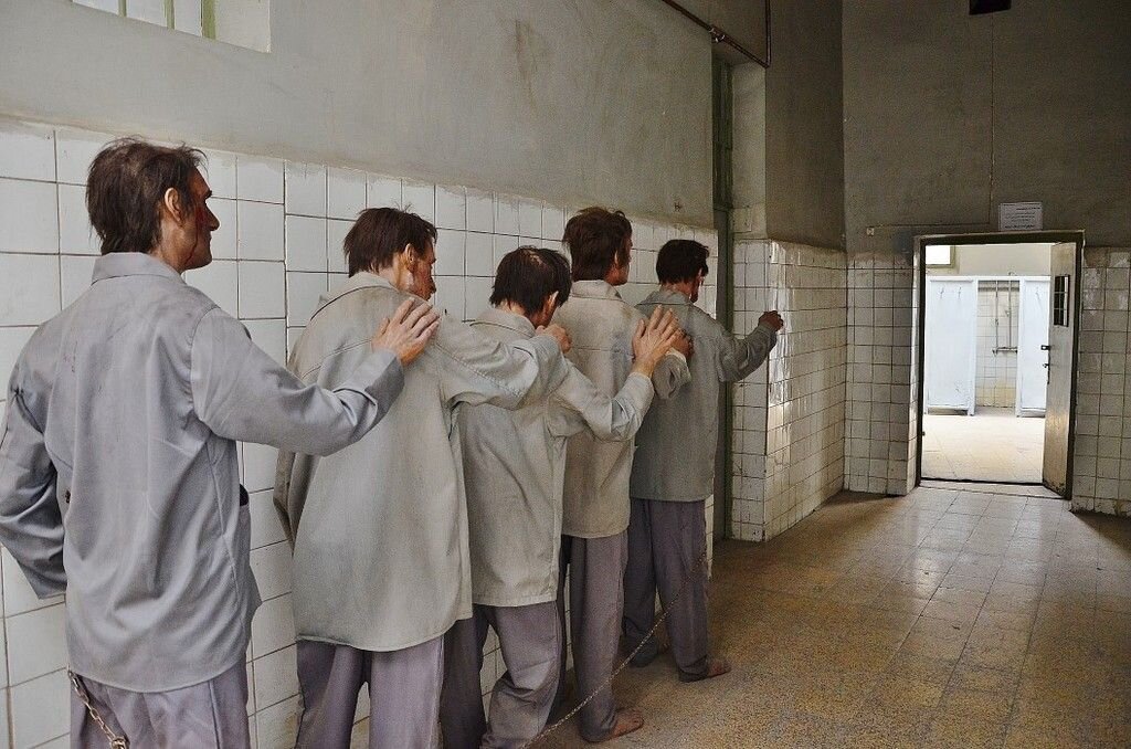 Самая страшная тюрьма Ирана, в которую сегодня водят экскурсии