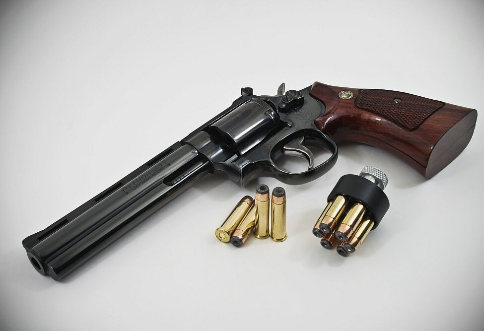 Револьвер Colt Python (Кольт Питон)