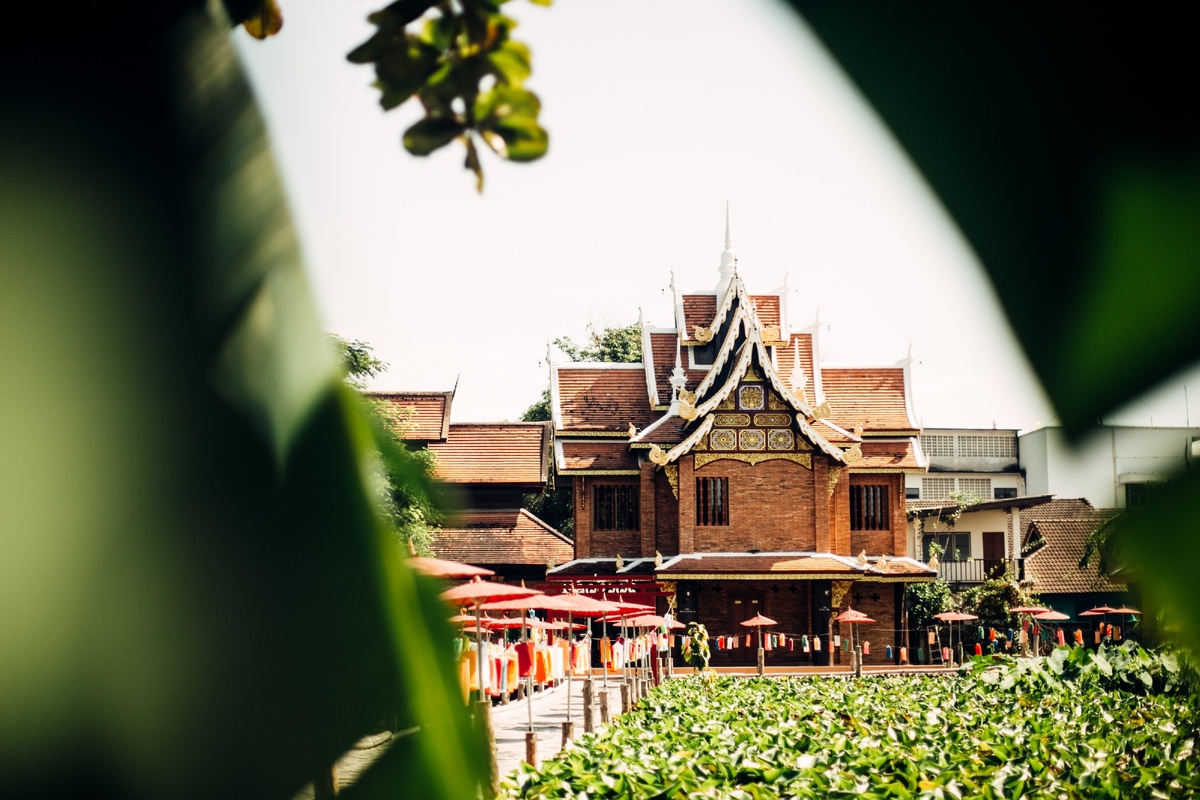 Большинство храмов в Чиангмае очень вылизаны 