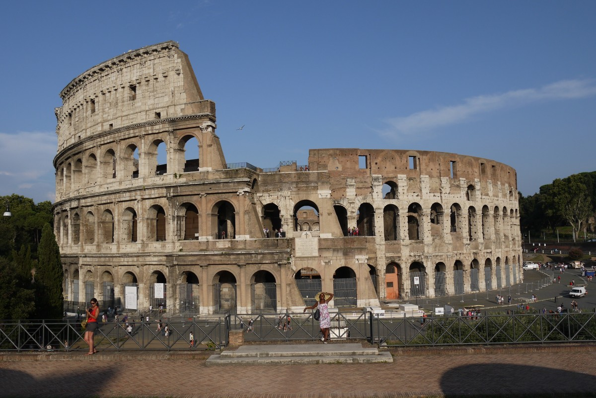 Древний рим зародился в. Древнеримские здания. Величайшие здания римлян. Здание правительства Италии в Риме.