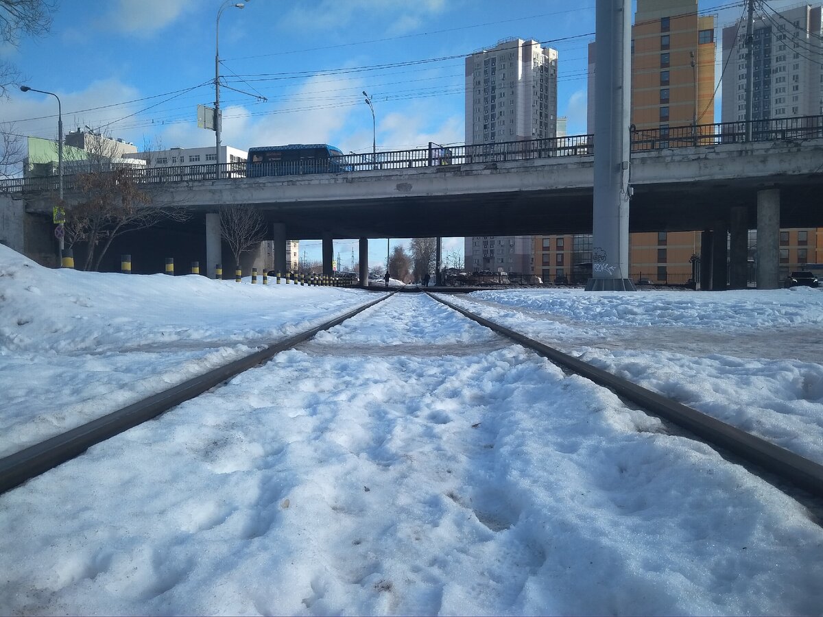 Погода в медведково москва. Станция Бескудниково. Красивые места Бескудниково. Живые сердца стальных магистралей. Ночь в Бескудниково.