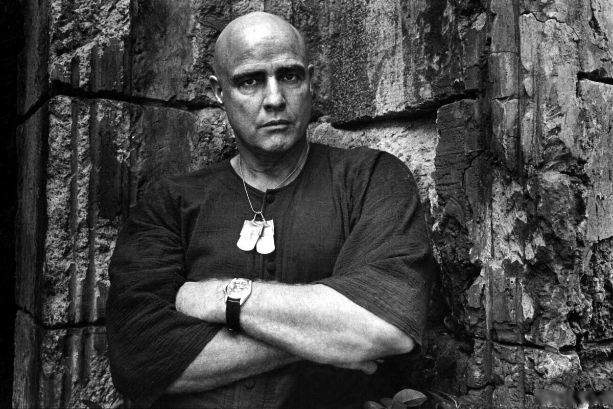 Смотри в глаза, глаза никогда не лгут. Говорил Марлон Брандо