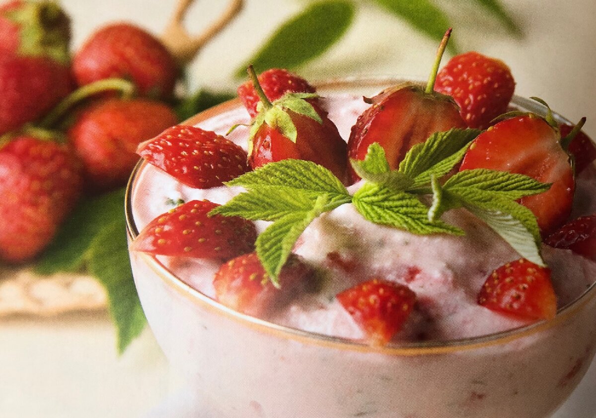 Крем творожный с  клубникой 