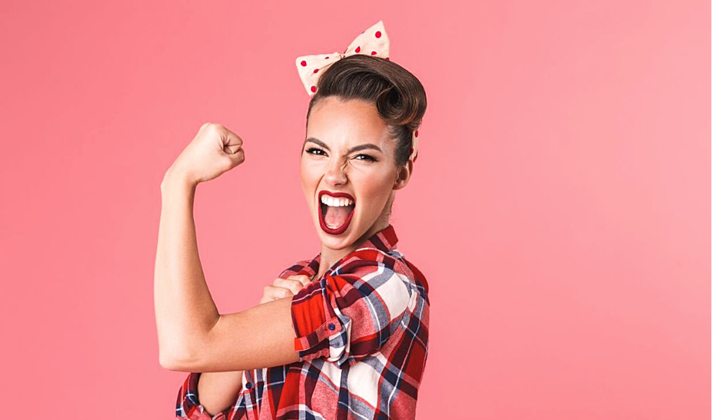 У сильной женщины слабый мужик