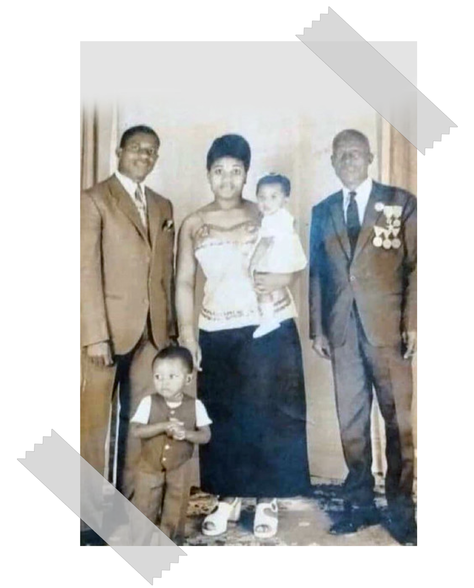 Пьер Нарцисс с семьей (малыш снизу)