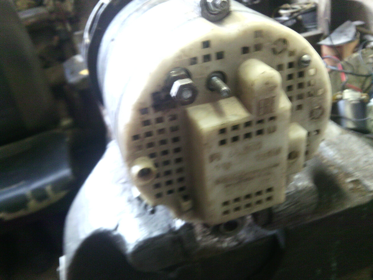 генератор от трактора МТЗ