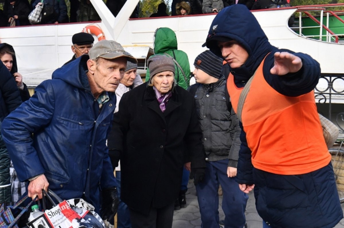    Для эвакуации жителей Херсона задействован дополнительный транспорт