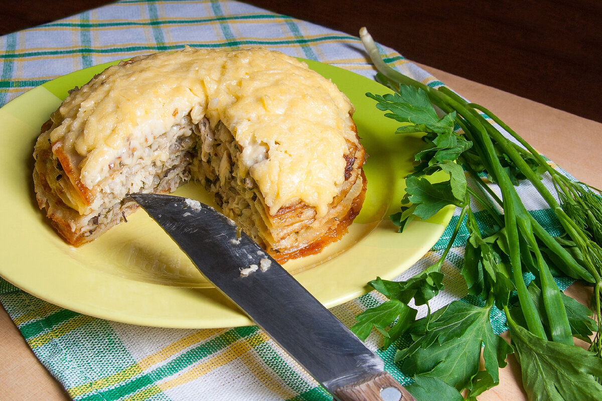 Блинный торт с грибами и сыром - Кулинарные пошаговые рецепты с фото.