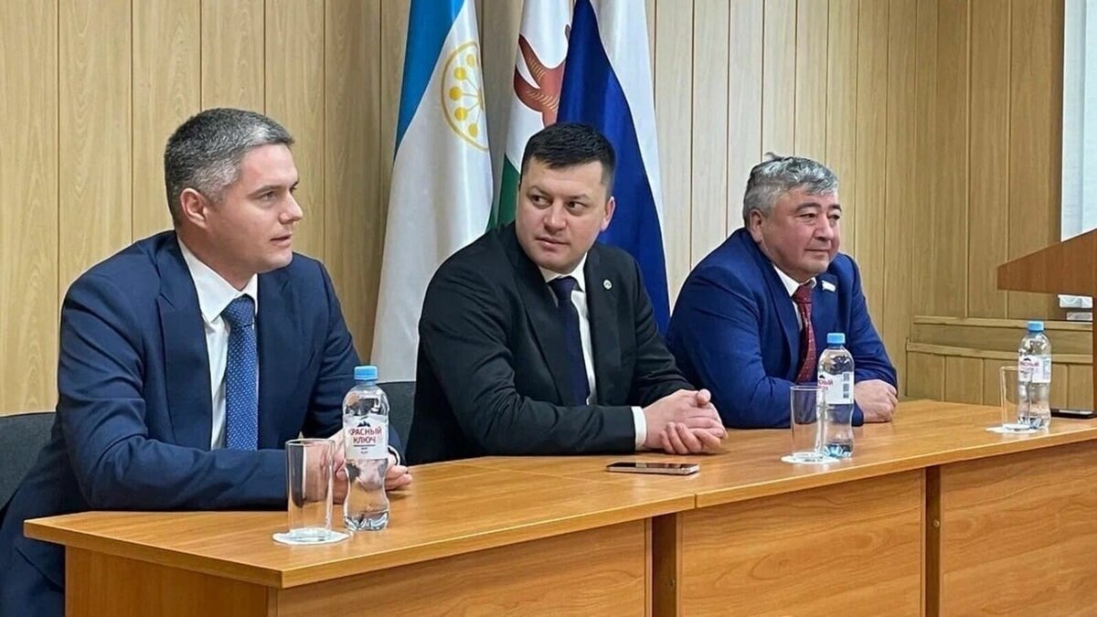     Mkset изучил декларацию о доходах назначенного на пост руководителя Демского района Антона Тарасова.