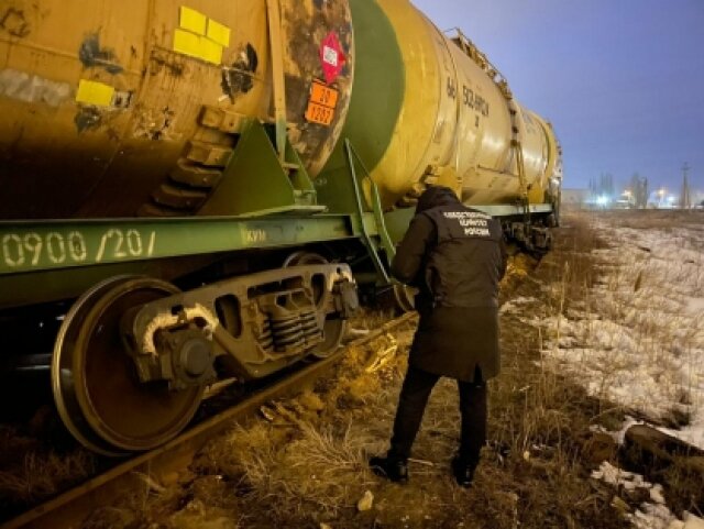    Сход грузовых вагонов Https://zmsut.sledcom.ru