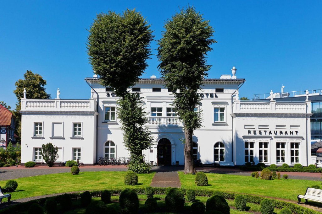 Schloss 5*