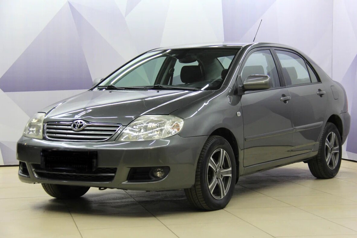 Тойота Королла.