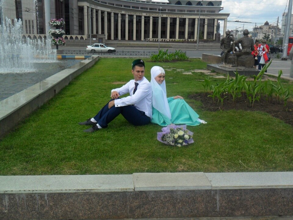 фото автора       Площадь у театра им. Г.Камала