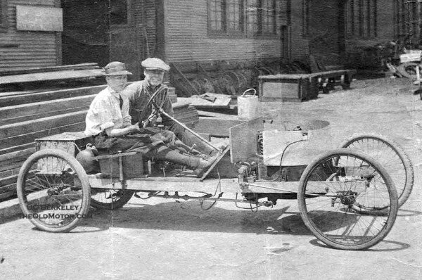 Steam car. Паровые машины братьев Добль. Паровой автомобиль 1924. Паровой двигатель братьев Добль. Паровой автомобиль 1917.