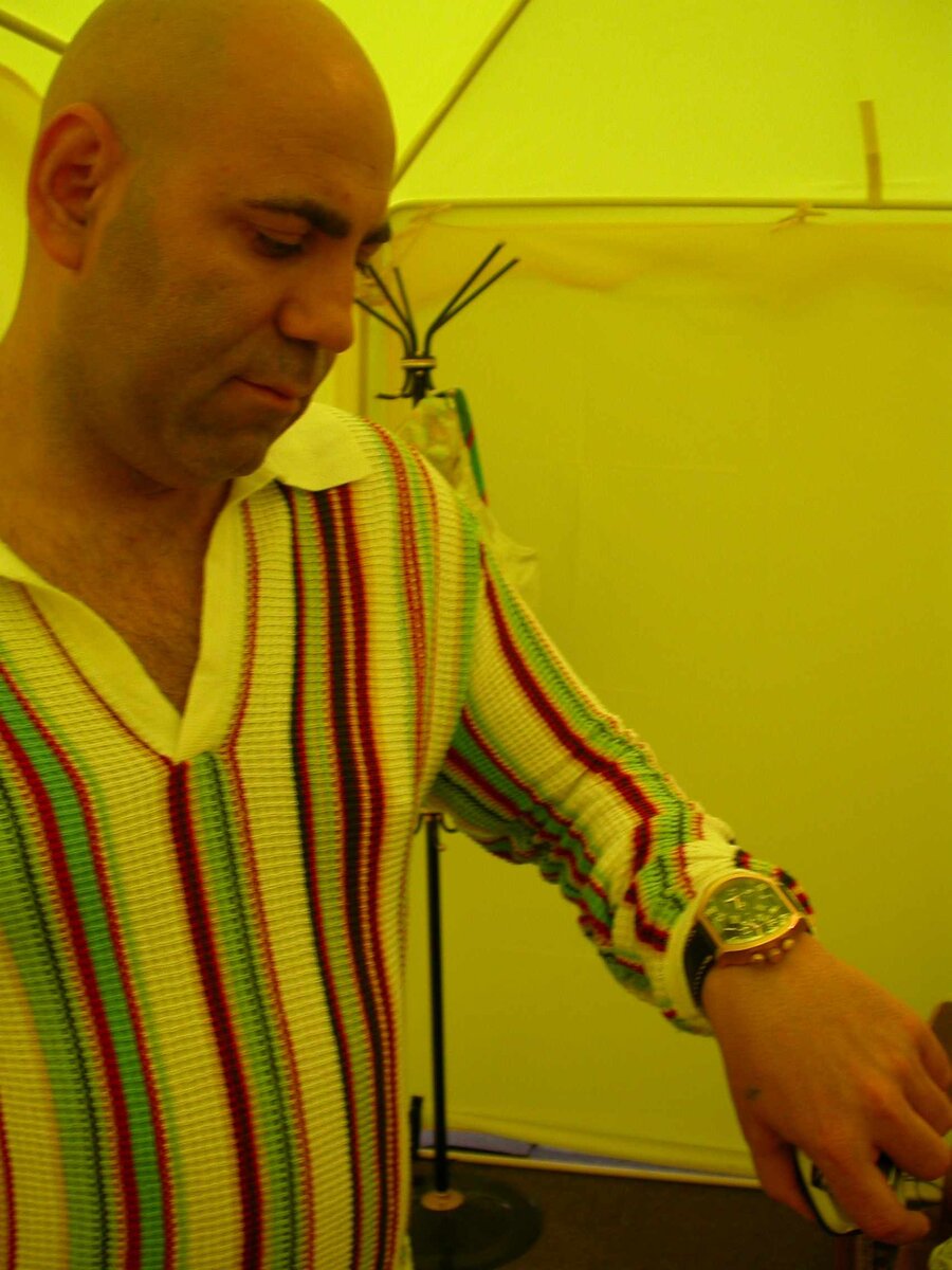 Валерия пела про эти часики