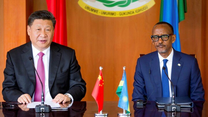 Си Цзиньпин с президентом Руанды Полом Кагаме