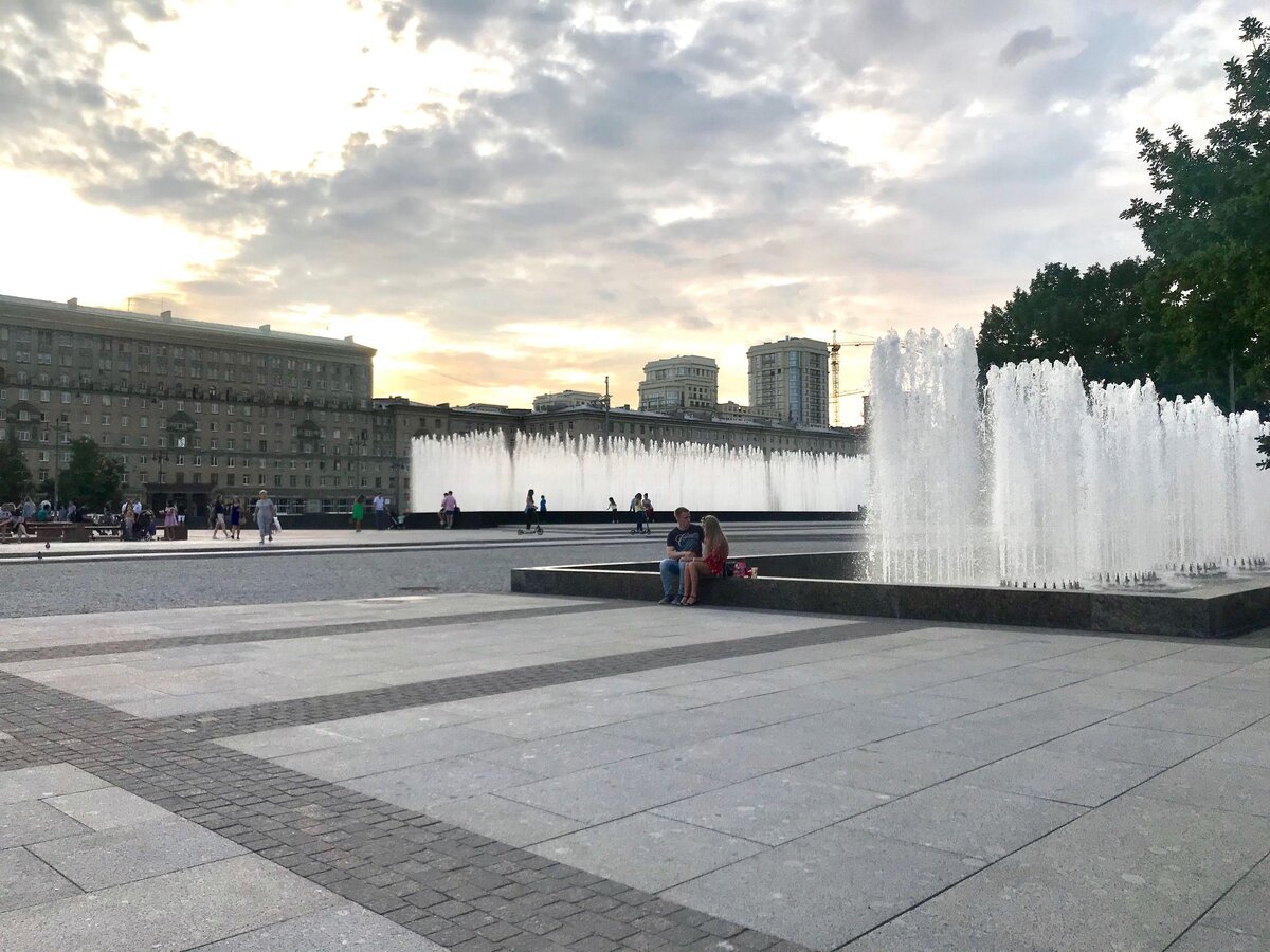 Московская площадь. Московский район. ст. метро Московская