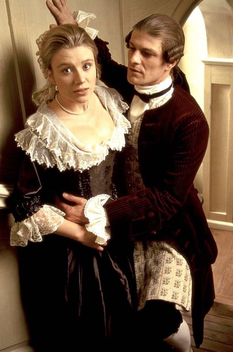 Кларисса Харлоу (Саския Уикхэм) и Роберт Ловелас (Шон Бин) в сериале 1991 г.