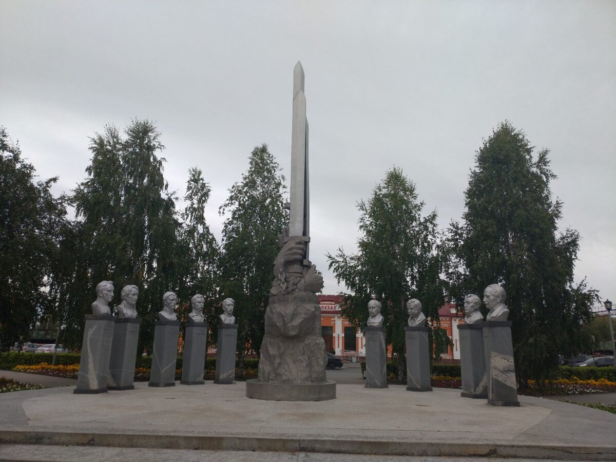 Площадь декабристов