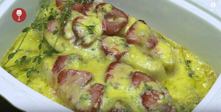 Семга с клубникой и горгонзолой