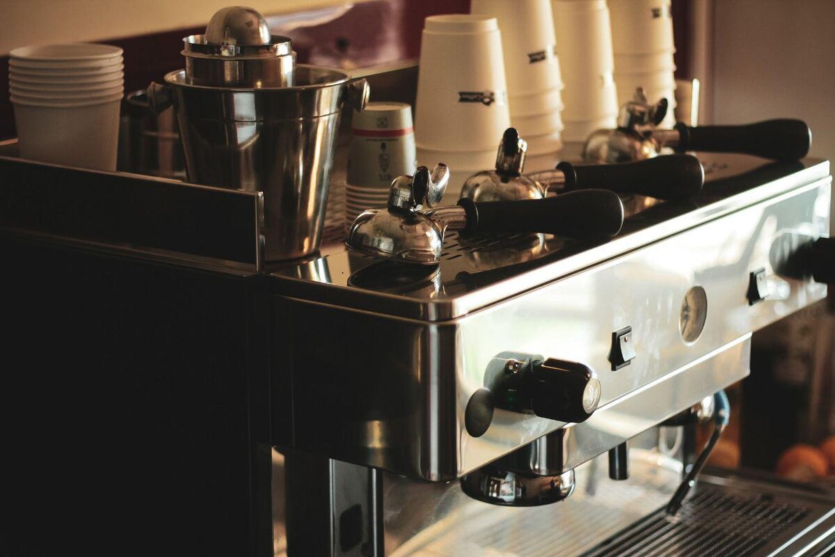 Не самая удобная машина, с которой приходилось работать - но зато какая красивая.