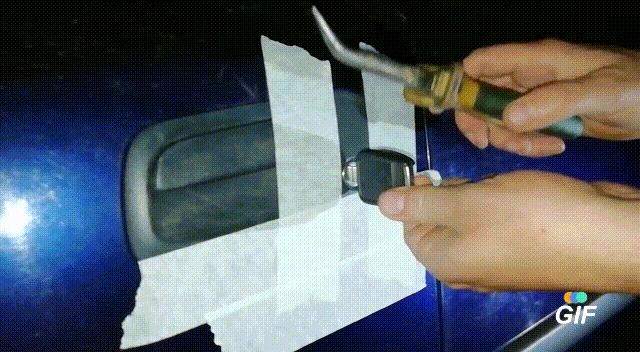 GIF-2 Не стучите по ключу сильно, важна вибрация!
