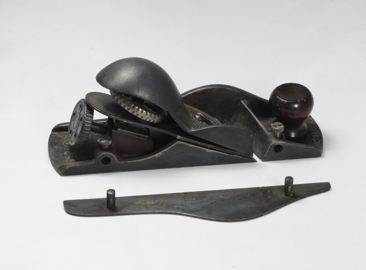 Stanley No. 140 Rabbet and block plane.  Источник: eaiainfo.org