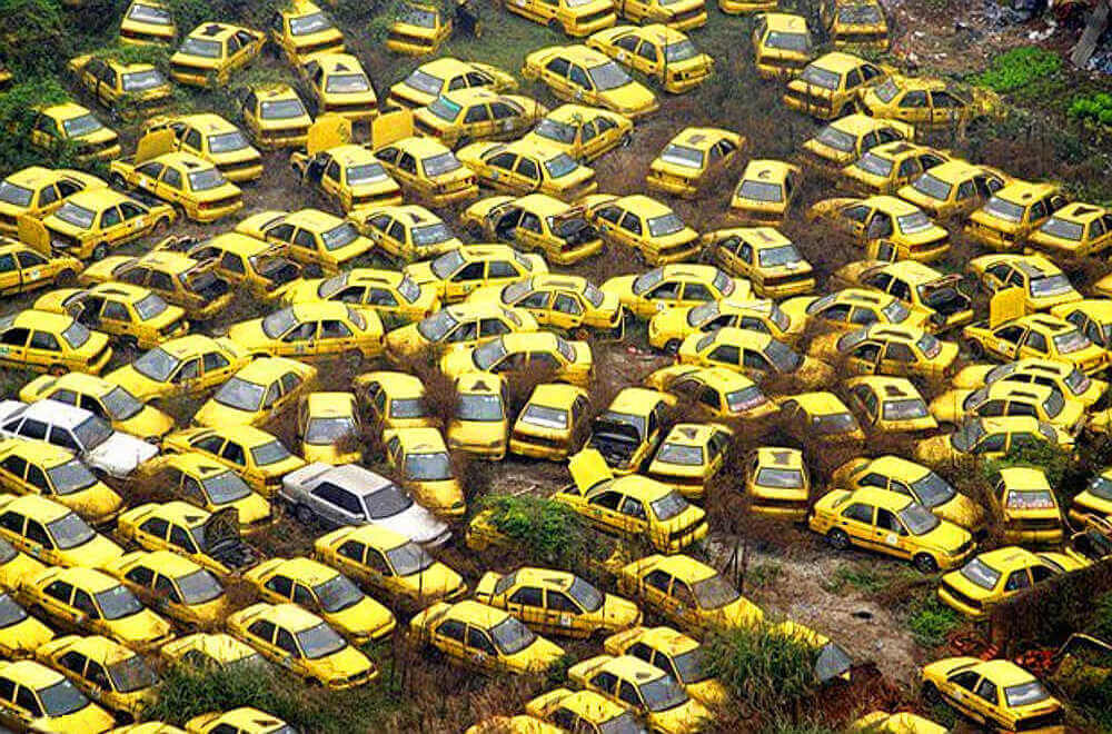 Бум оклейки такси закончился, а недобросовестные оклейщики остались