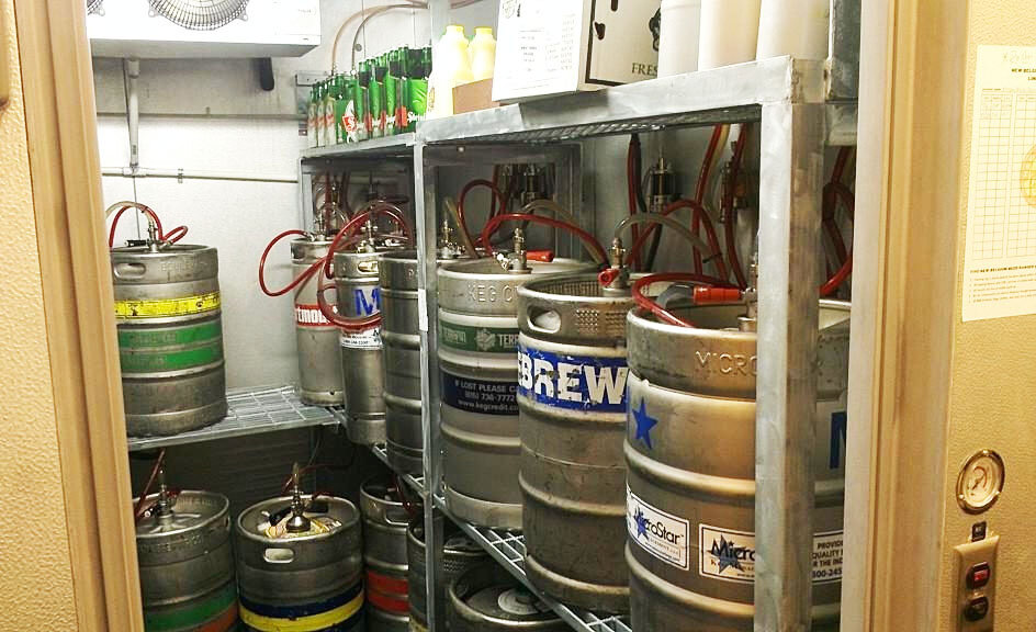 Как собрать холодильную камеру для пива?