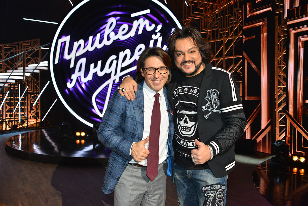 кого-кого, а Малахова в подобной игре сложно переиграть. Он и сам кого угодно подставит, "заскандалит" и тому подобное. Хитрюга тот еще!