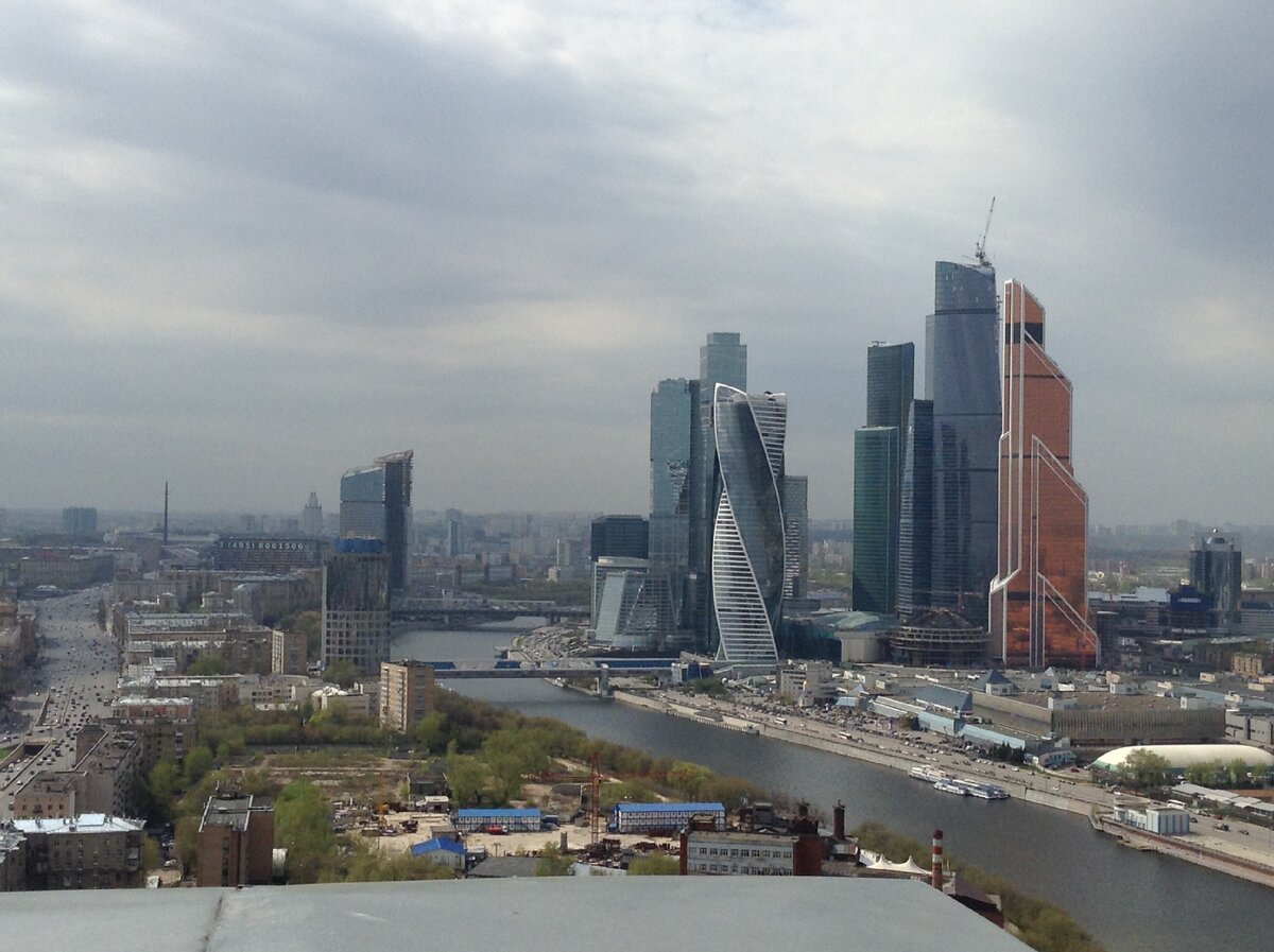 Но снижения объемов вновь возводимого жилья точно не избежать. Фото: Мир Квартир