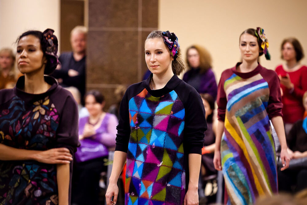 Авторы - Ульяна Удинцева и Елена Лозовская