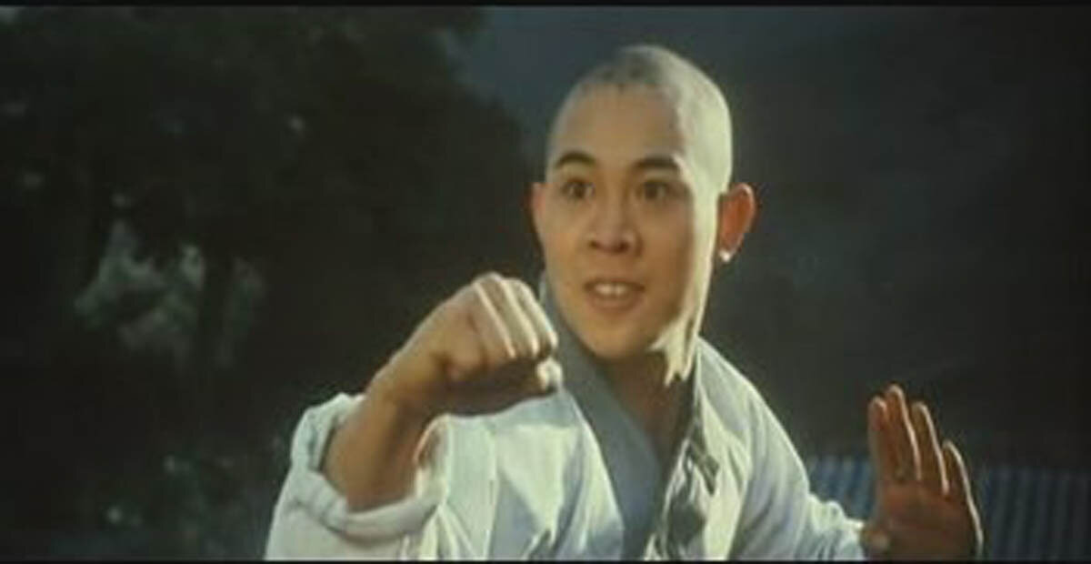Кадр из классического фильма про боевые искусства “Храм Шао-Линя-3”