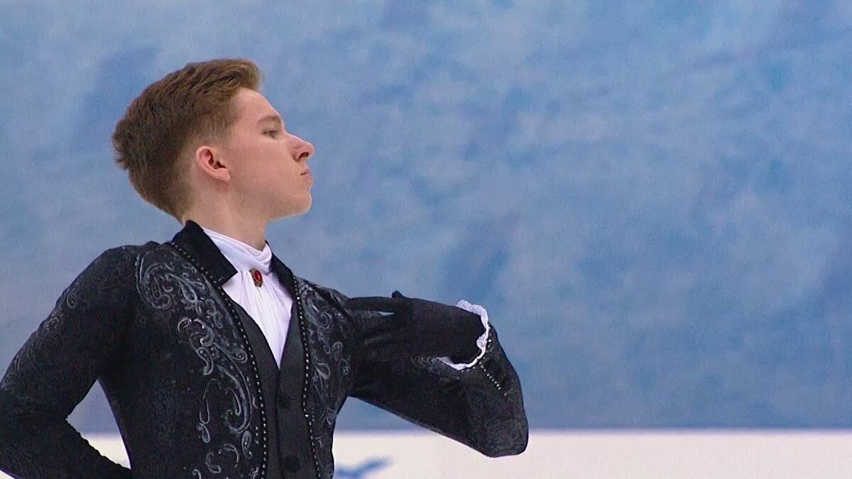 Андрей Мозалев фигурист