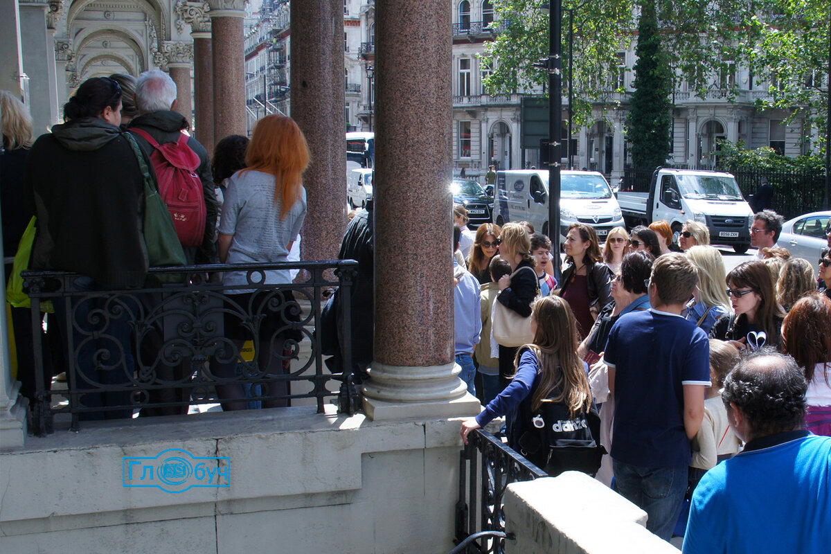 Языковых школ очень много, среди них есть хорошие и разные. Выбор нужно делать осознанно, чтобы получить именно то, что нужно.