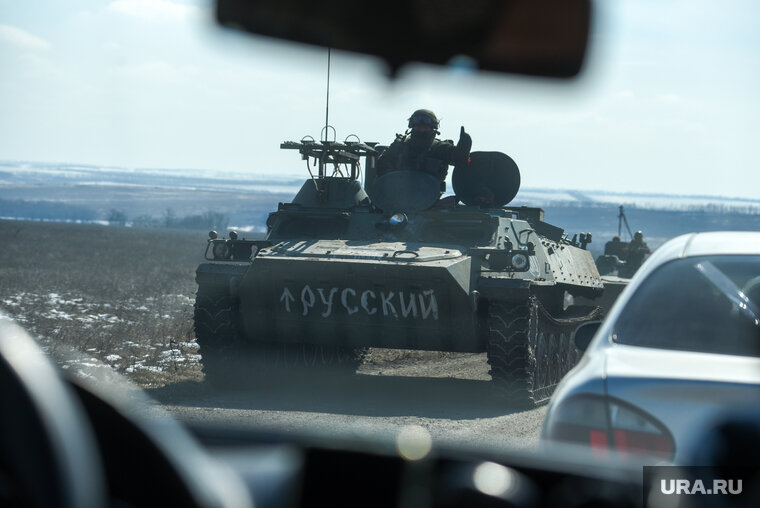    Путин потребовал увеличить производство военной техники и снаряжения