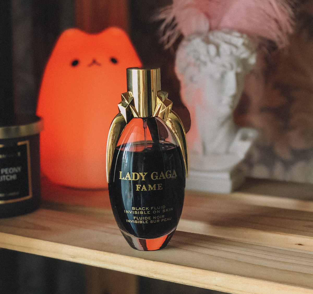 Черная "жижа" от Lady Gaga на деле оказалось не такой противоречивой как рисовала рекламная кампания. Фруктов - много, истерик и эксцентричности - не доложили...