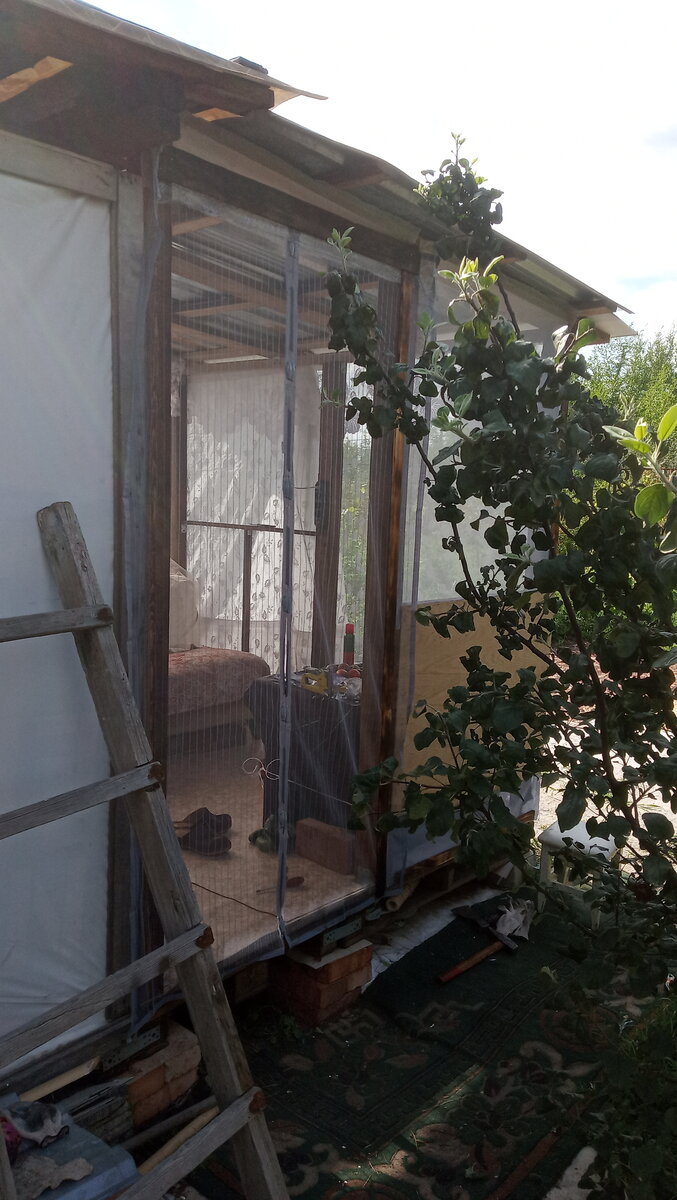 Закрытая веранда.фото автора