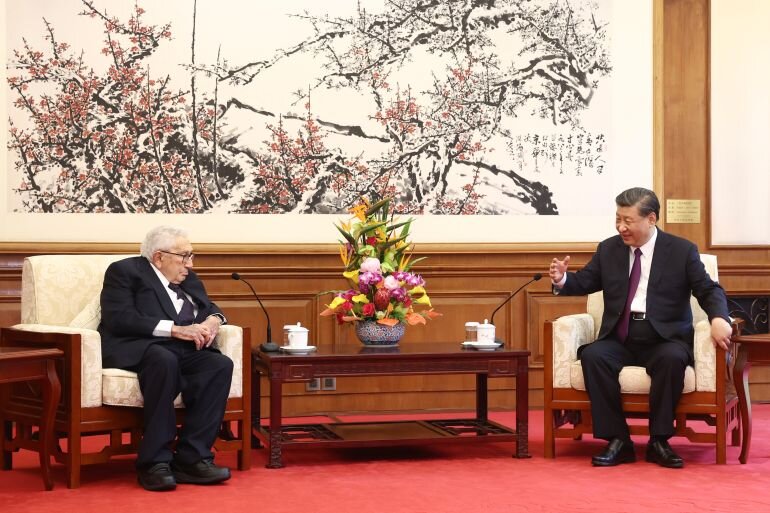 Генри Киссинджер и Си Цзиньпинь. 20 июля 2023г. China Out/via AFP