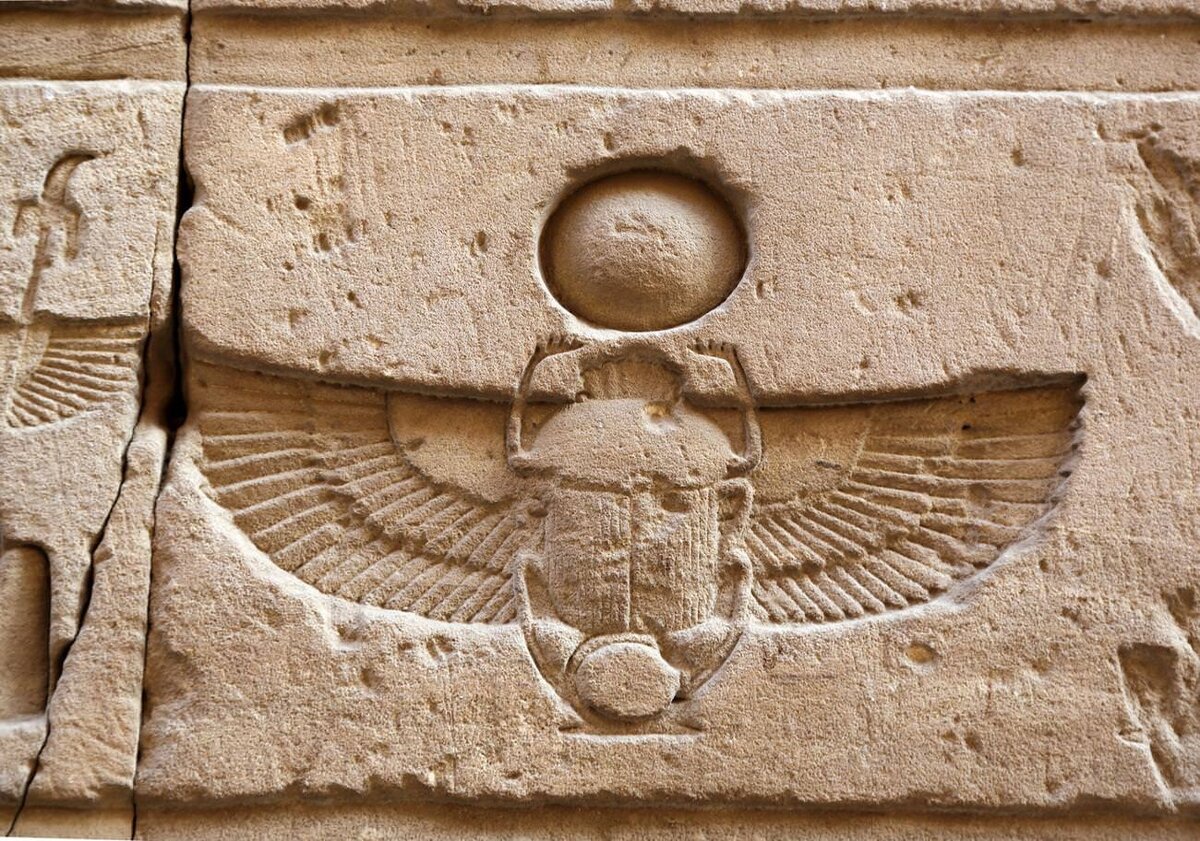 Жук Скарабей - древнее изображение