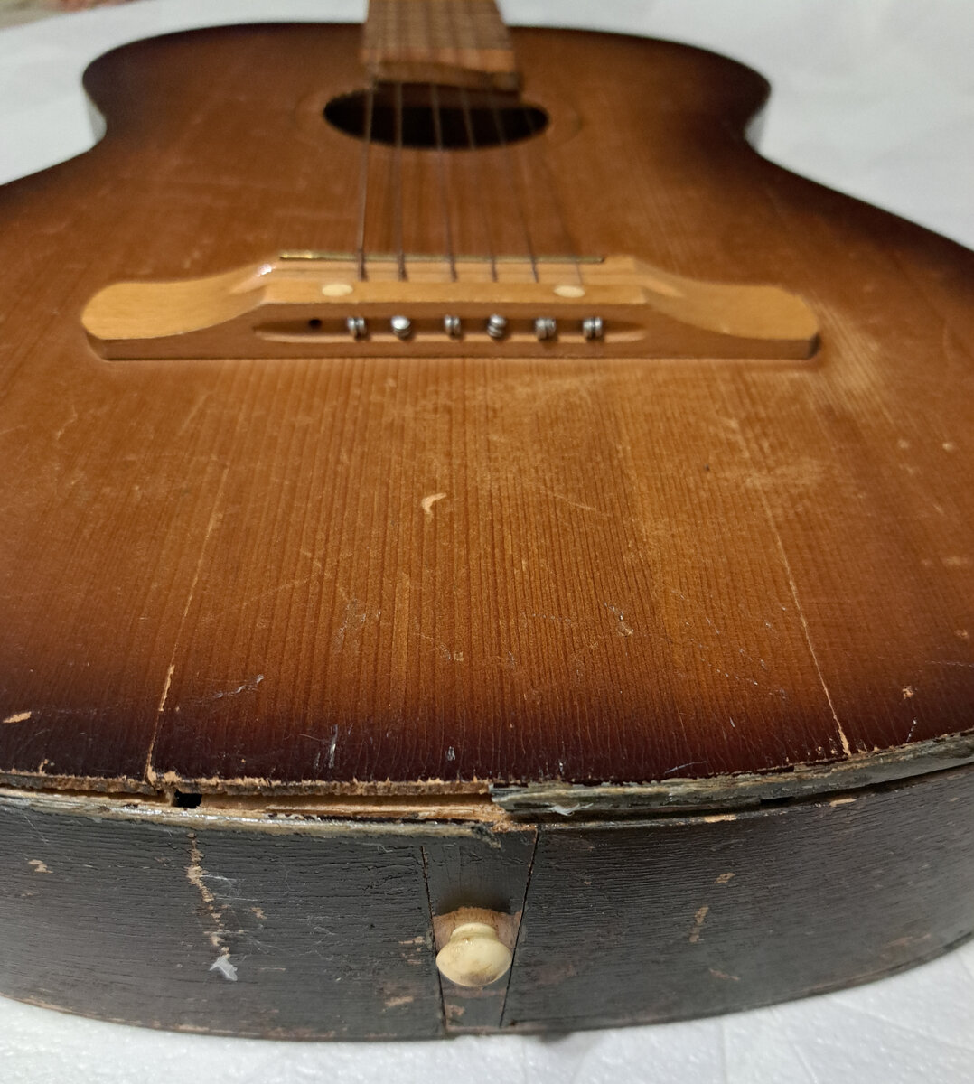 папина гитара 1980го года выпуска