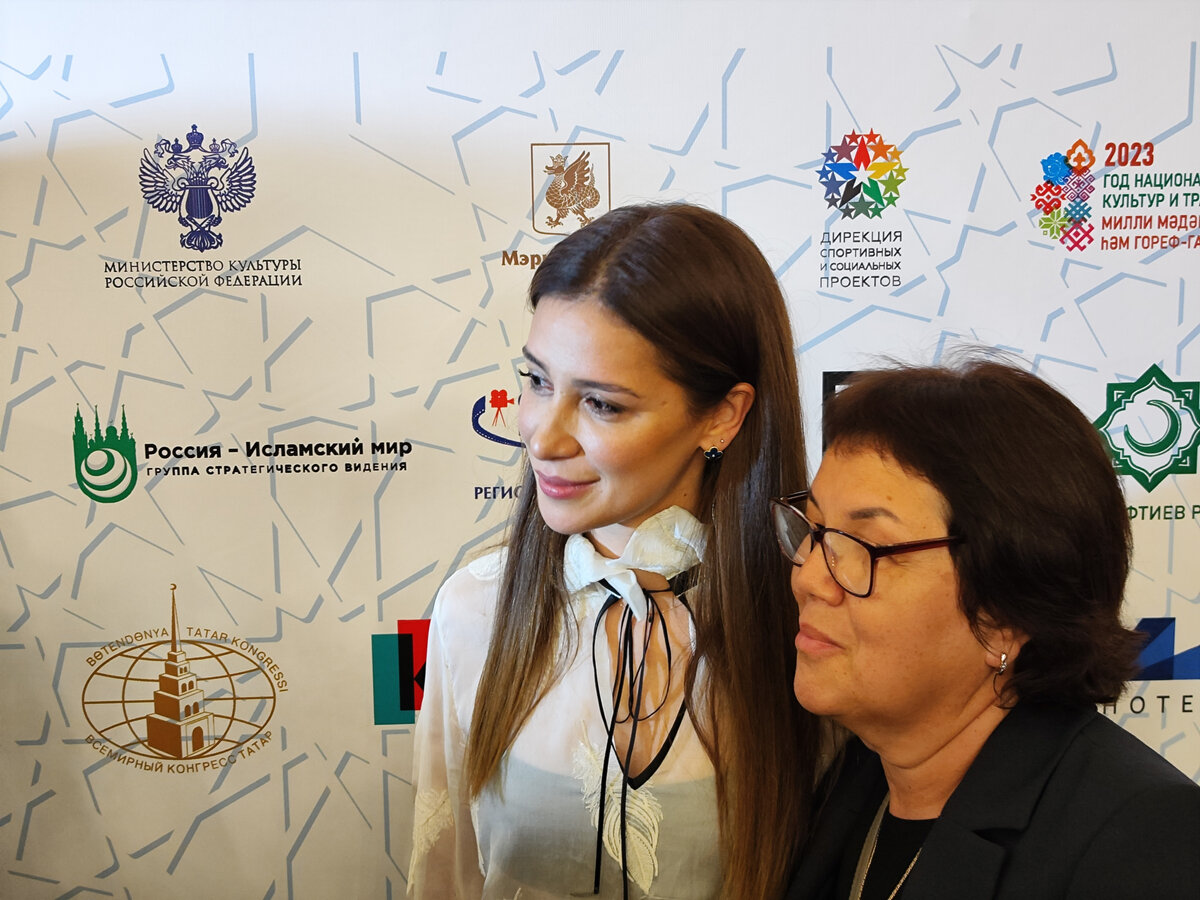 Равшана Куркова на открытии фестиваля мусульманского кино в Казани